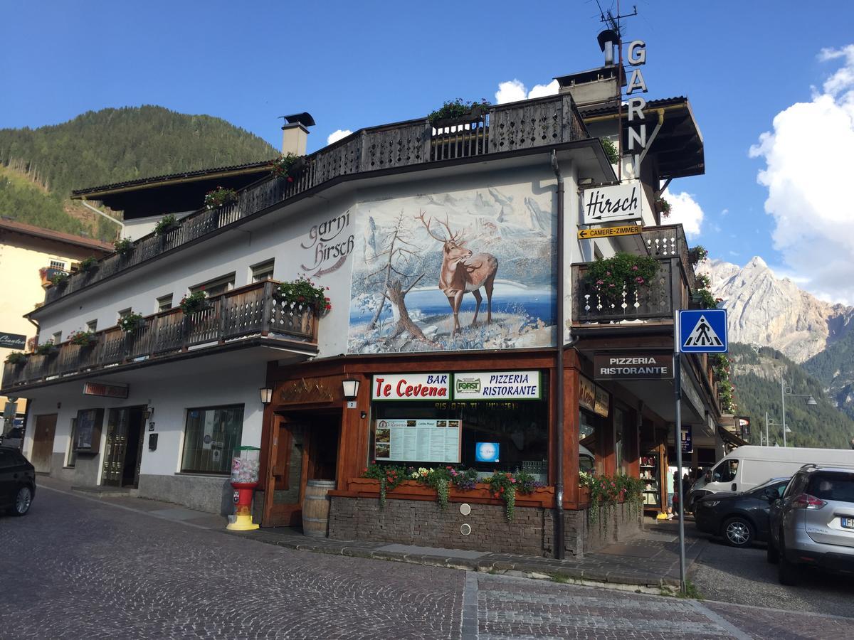 Hotel Garni Hirsch Canazei Exterior foto